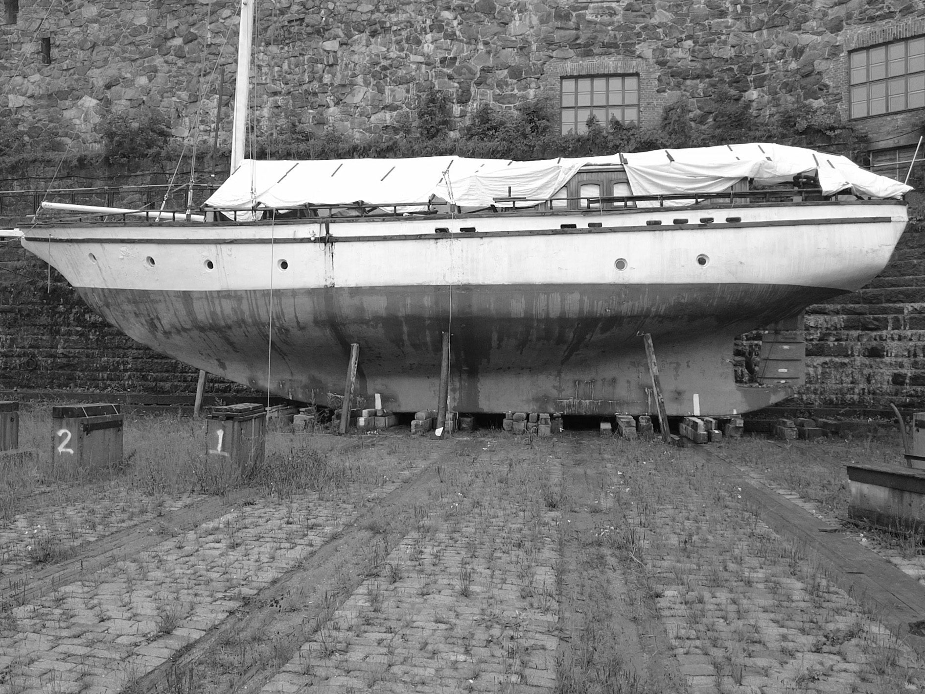 Aria Farajnezhad. The Wreckage of the Sunk Ship